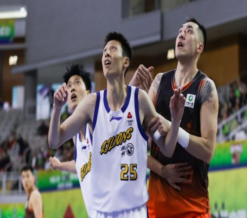 拿600万，3战15中3！俱乐部杯都打不明白，广厦是时候放弃他了