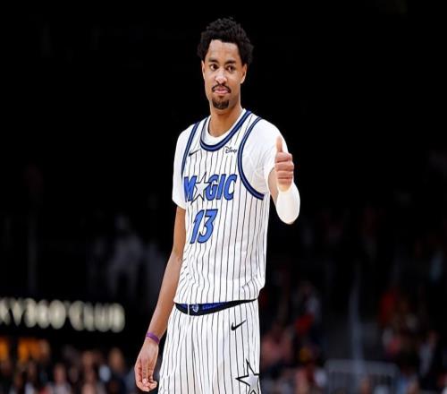 又一次打出灾难级别的表现,魔术为什么不直接弃用这位锋线新星呢