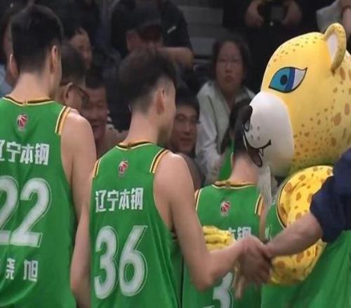 赵继伟飙5记三分轰26分赛季新高无力救主赛后难掩落寞表情