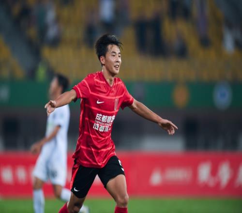 金童奖如何变成无缘一线队的笑柄17岁帅惟浩仍然不能上场_中超直播