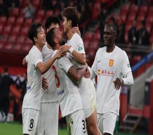 【中超】陈纯新反戈旧主连续三轮得分海港1比2重庆