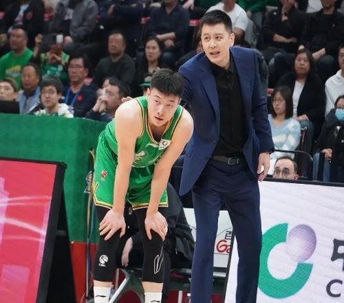 10中2！辽篮大将随便出手大空位不进