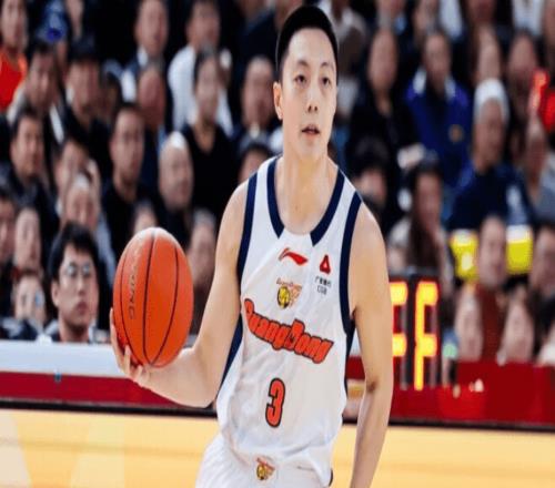 广东大胜送四川17连败：胡明轩26分超朱芳雨奎因36+11+6+6