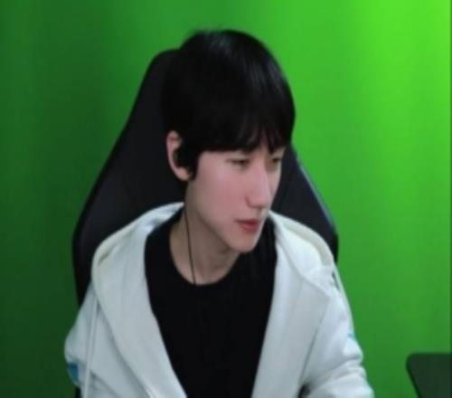 Peanut聊生活：昨天去了HLE请祐齐吃了牛肉