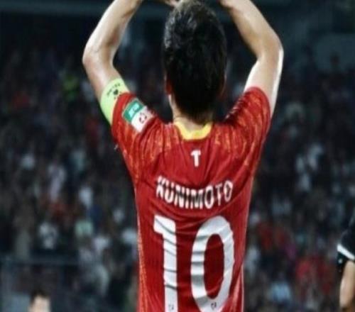 感人！辽宁铁人官宣续约邦本宜裕：强调