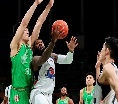 CBA最新积分榜：上海大胜30分，辽宁7984山东3连败，广州第11