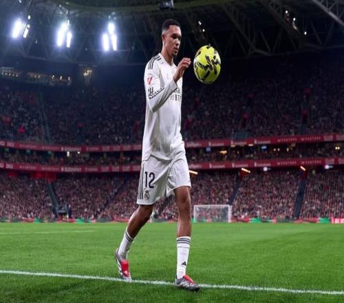 阿斯：皇马高度信任阿诺德，阿韦洛亚和