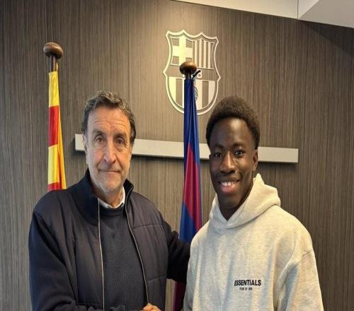 官方：巴萨与15岁通卡拉就续约达成协