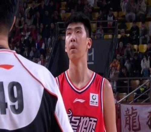 给点阳光就灿烂！徐昕轰下24分14板，统