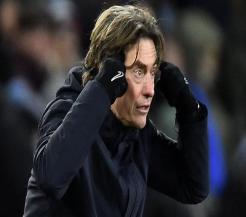 否定弗兰克执教风格，热刺球迷高喊：横传、回传，到哪都一样