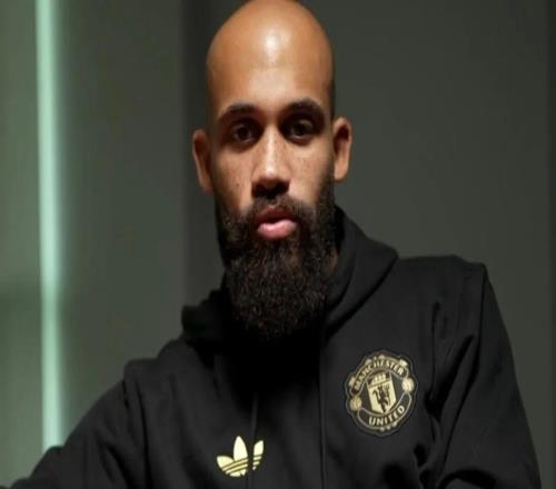 B费：自从轮到马兹拉维买单后，他再也没有邀请过我姆伯莫：非常感激阿莫林把我带到曼联