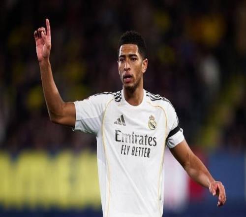 西甲第一易主！姆巴佩梅开二度造法国足球历史，皇马20黄潜登顶