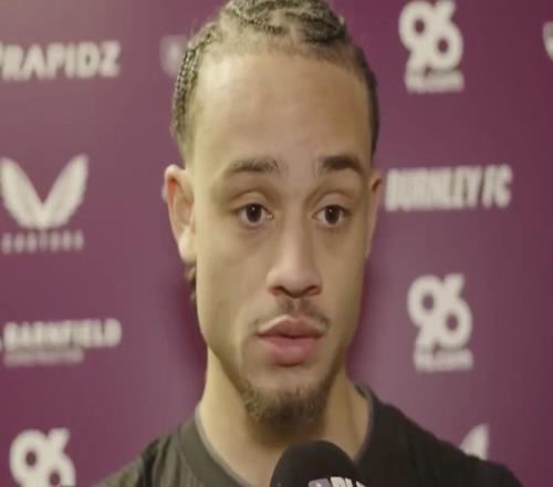 哈维西蒙斯：我们理应赢球我们不能丢