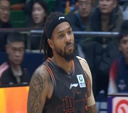 山东男篮击败广厦评分出炉：陶汉林硬，陈林坚稳，陈培东一无是处