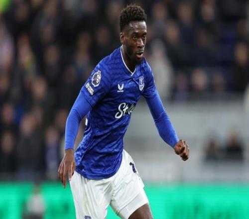 天空体育:埃弗顿拒绝了拉齐奥对伊罗格布南的报价