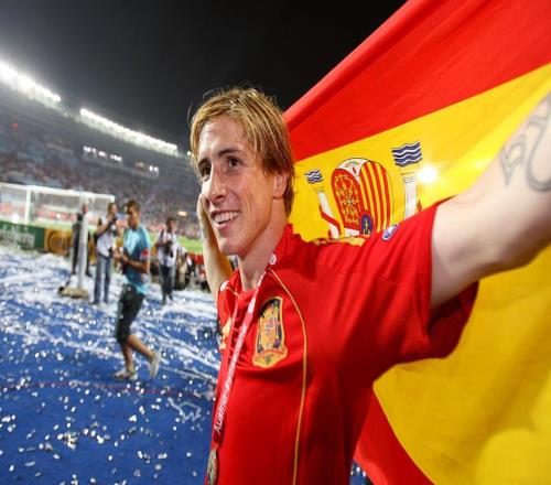 南非世界杯的这支西班牙这么厉害若踢明年世界杯还能轻松夺冠