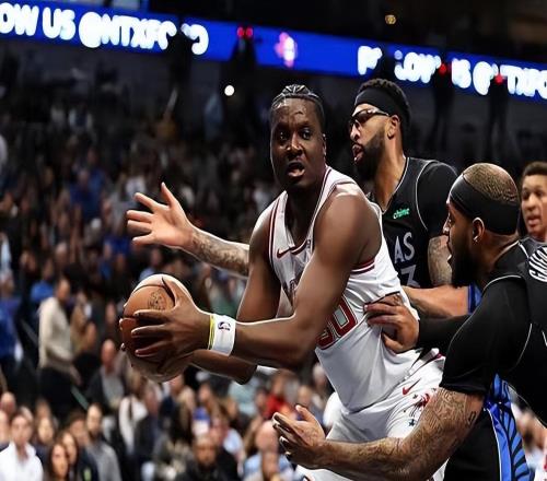 下半场直接被摁在了板凳席上，火箭对