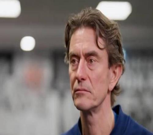 弗兰克：球迷不满关键是因为成绩球队的表现一直呈上升趋势