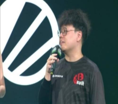 YB.moon采访：加入YB契机，和拒绝者对线压力比较大，会继续加油