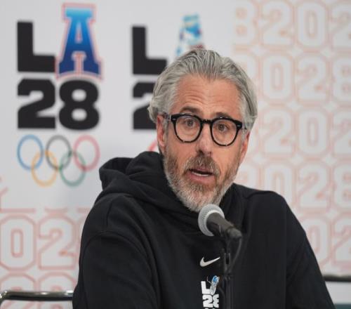  爱泼斯坦的名单里，有体育圈多少事？