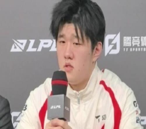 Fengyue：治疗按早了大招的角度没有找好其实那波是必杀