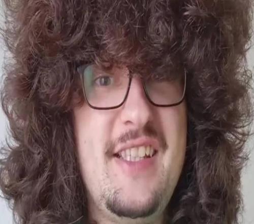 蓄发哥剪发在望曼联取得英超3连胜，后两场对阵热刺西汉姆