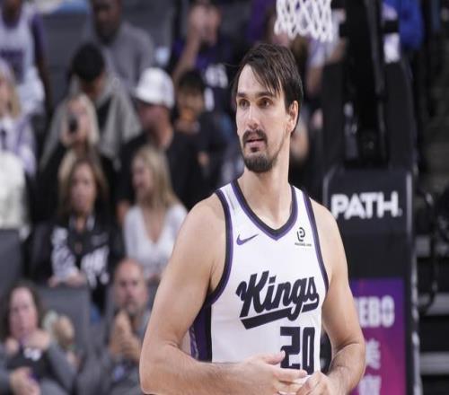 施罗德&亨特三方交易评级：骑士B+、国王C、公牛A