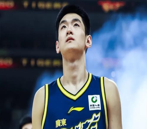 广东内线万人捅！萨林杰无态度，王少杰焦泊乔强顶五号位，咋整