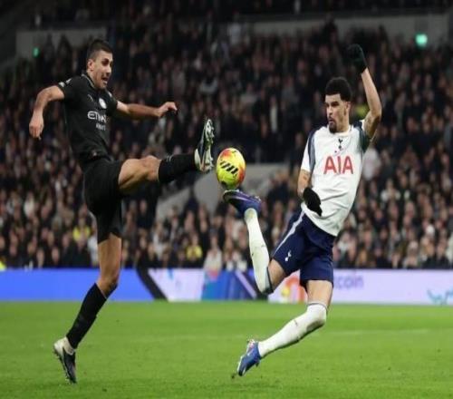 半场猛揍热刺半场被猛揍曼城大起大落丢两分不冤