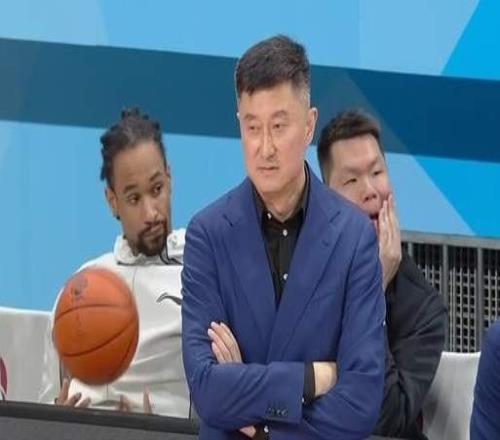 广东掉队，山东紧追前3，北京再次下滑辽篮重回前12，3黑马抢眼