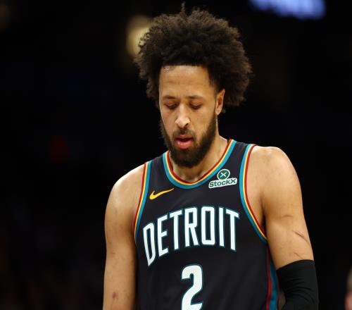 追梦：难道坎宁安的表现只能在角落默默无闻吗_NBA直播