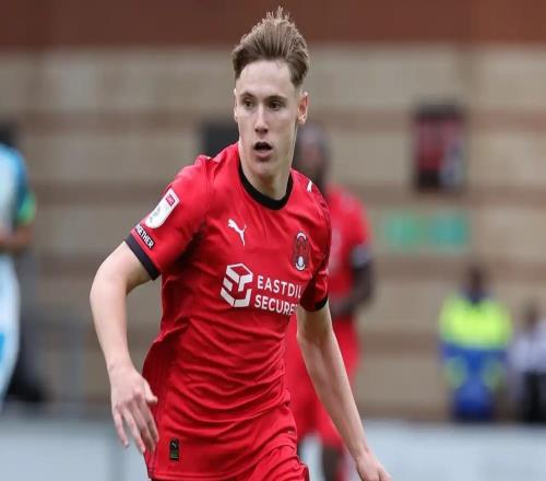 官方：曼联从莱顿东方召回20岁中场穆尔豪斯