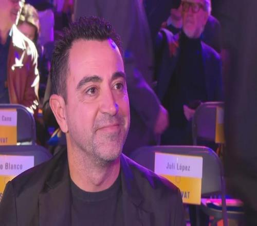 西媒：哈维公开表示支持维克托丰特竞选巴萨主席