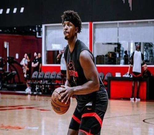 命中率百分百，火箭队被低估锋线8+3，值得顶替水货乌度卡妥协了