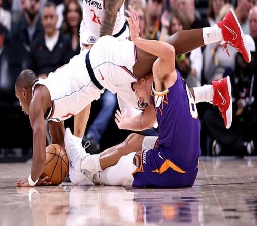 登哥不在各种乱打！快船后场大闸最近一段时间的表现令人担心