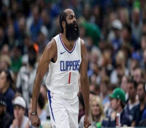 队记：快船无意交易哈登，球员突然提出离队请求让快船很意外