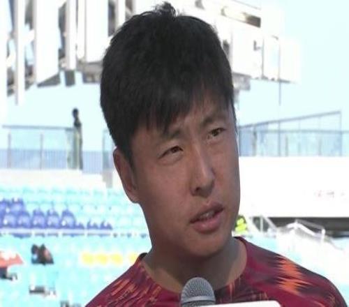 郑龙退役并转型担任海牛助教，他是首位世俱杯进球的中国球员