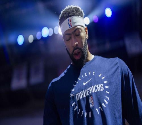 NBA传闻：骑士队与独行侠队商讨安东尼戴维斯交易