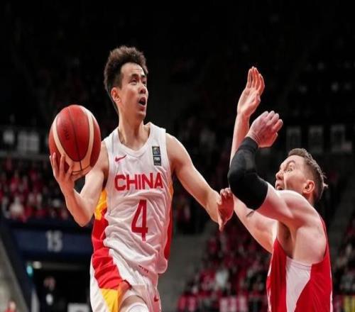 集训20天！中国男篮春节无休全力备战日本