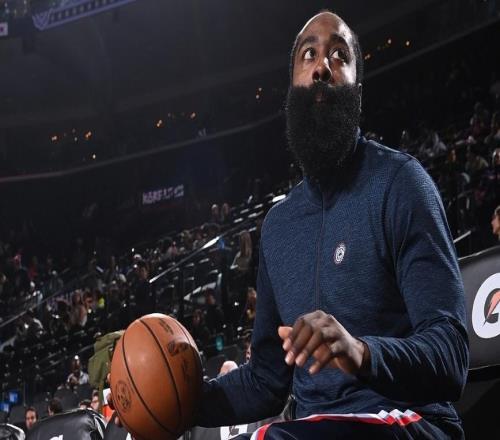 哈登正式加盟骑士，三个细节值得深思！延续纪录迎最佳冲冠窗口期