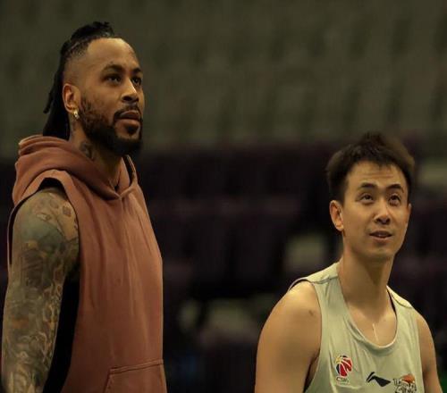 饼王大号两双功不可没队长狂轰16+7+8+3力挽狂澜,恭喜辽篮两连胜