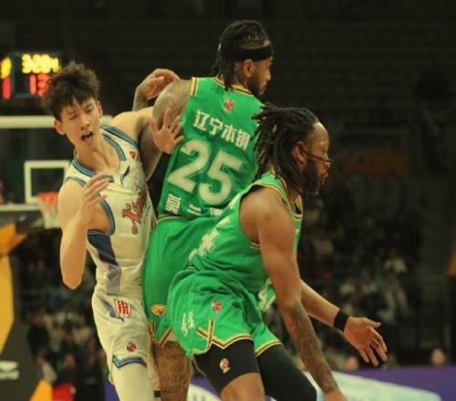 莫兰德6分8板完美！赵继伟2+4+3+2，亨特4分，辽篮领先江苏5分