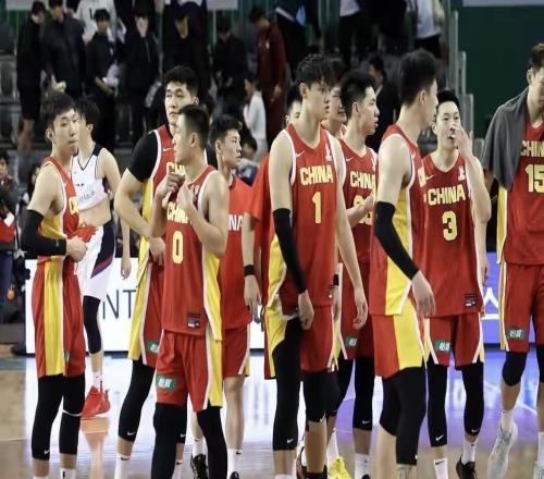 中国男篮最新大名单公布，赵睿不受影响，周琦淘汰，徐杰终于入选