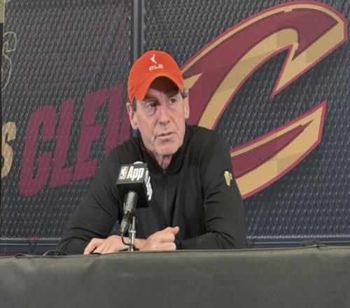 激活火箭登！阿特金森自曝请教德安东尼称赞哈登篮球智商洞察力