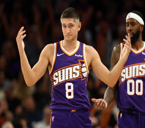 阿伦的内线突击能力连小学生都懂不需要信任他来运球_NBA直播