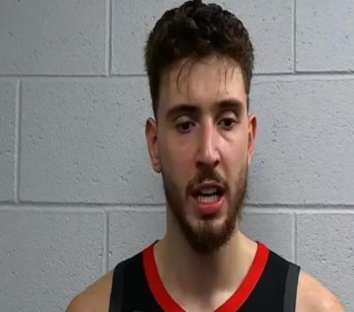 火箭惨败绿军遭4坏消息！谢泼德+申京看不到未来，篮板被虐太劣势