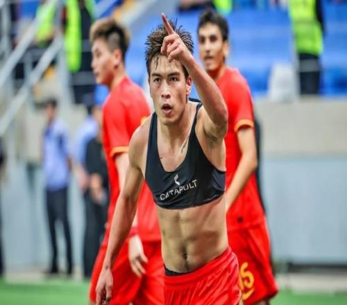 博主：北京国安后卫乃比江租借加盟河南队