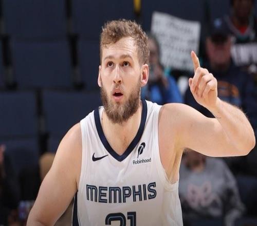 Shams：老鹰以现金方式从爵士交易得到中锋兰代尔