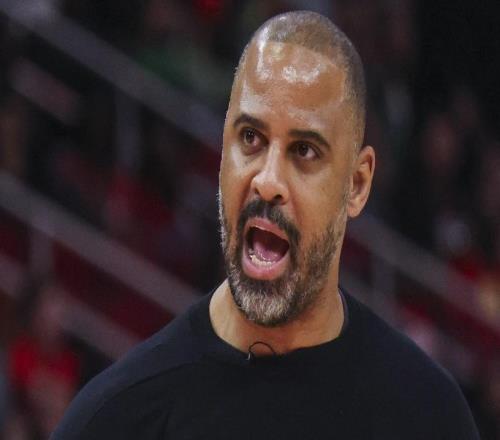 乌度卡受不了了！发布会坦白申京与谢泼德只想投篮没防守！