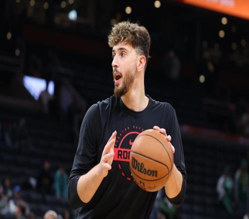 首秀26+11+5！火箭弃将爆发，只拿底薪远胜申京，斯通不该放走他